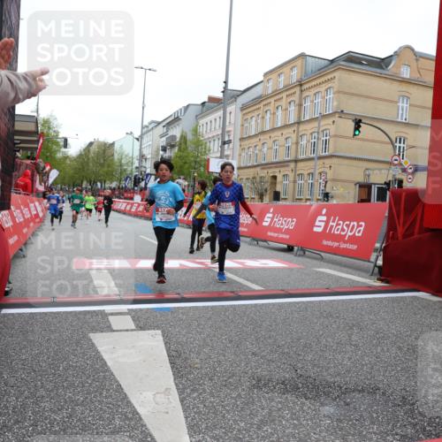 25.04.2026 - Das Zehntel Strokosch-Dieckow http://msf.ph/oto/9629927 25.04.2026 10:51:40 Ziel 5273, 5276, 5281, 5728, 5752, 6040, 6052, 6151, 6890, 6907, 6966, 7325, 7935, 8061 meine-sportfotos.de