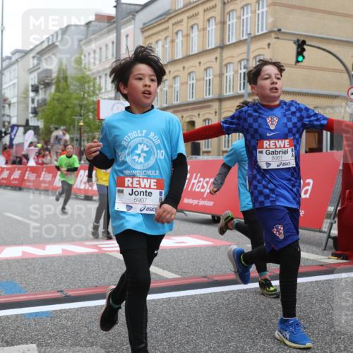 25.04.2026 - Das Zehntel Strokosch-Dieckow http://msf.ph/oto/9629980 25.04.2026 10:51:41 Ziel 5414, 5728, 5752, 6040, 6052, 6151, 6890, 6907, 6966, 7325, 7914, 7935, 8060, 8061 meine-sportfotos.de