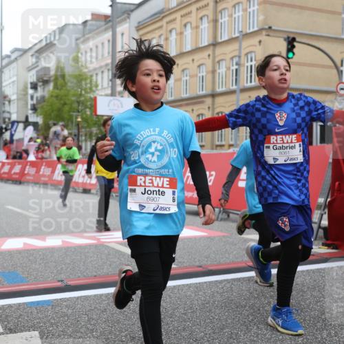 25.04.2026 - Das Zehntel Strokosch-Dieckow http://msf.ph/oto/9629995 25.04.2026 10:51:41 Ziel 5414, 5728, 5752, 6040, 6052, 6151, 6890, 6907, 6966, 7325, 7914, 7935, 8060, 8061 meine-sportfotos.de