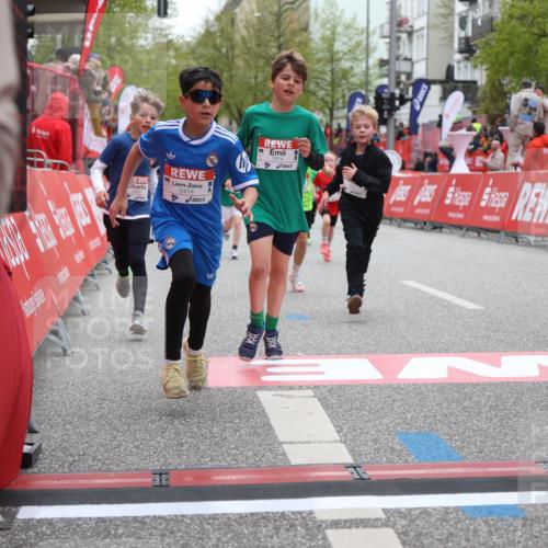 25.04.2026 - Das Zehntel Strokosch-Dieckow http://msf.ph/oto/9630068 25.04.2026 10:51:43 Ziel 5414, 5435, 6040, 6052, 6151, 6890, 6907, 6966, 6967, 7145, 7325, 7914, 7935, 8060, 8061 meine-sportfotos.de