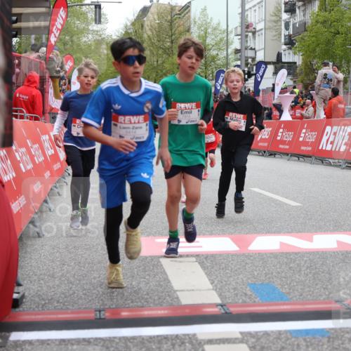 25.04.2026 - Das Zehntel Strokosch-Dieckow http://msf.ph/oto/9630088 25.04.2026 10:51:43 Ziel 5414, 5435, 6040, 6052, 6151, 6890, 6907, 6966, 6967, 7145, 7325, 7914, 7935, 8060, 8061 meine-sportfotos.de