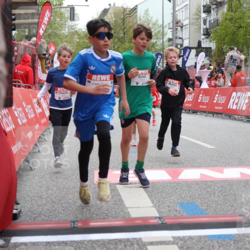 25.04.2026 - Das Zehntel Strokosch-Dieckow http://msf.ph/oto/9630092 25.04.2026 10:51:43 Ziel 5414, 5435, 6040, 6052, 6151, 6890, 6907, 6966, 6967, 7145, 7325, 7914, 7935, 8060, 8061 meine-sportfotos.de