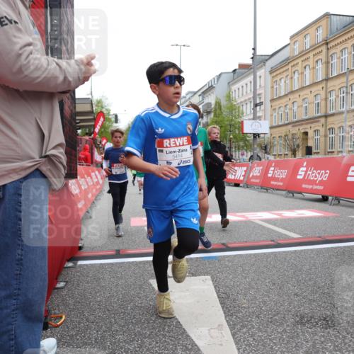 25.04.2026 - Das Zehntel Strokosch-Dieckow http://msf.ph/oto/9630120 25.04.2026 10:51:44 Ziel 5414, 5435, 6040, 6052, 6117, 6425, 6531, 6890, 6907, 6967, 7145, 7325, 7914, 7935, 8060, 8061 meine-sportfotos.de