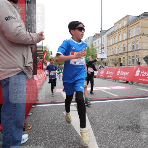 25.04.2026 - Das Zehntel Strokosch-Dieckow http://msf.ph/oto/9630131 25.04.2026 10:51:44 Ziel 5414, 5435, 6040, 6052, 6117, 6425, 6531, 6890, 6907, 6967, 7145, 7325, 7914, 7935, 8060, 8061 meine-sportfotos.de