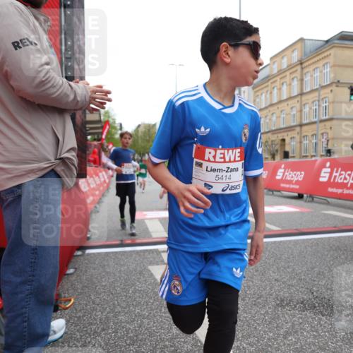 25.04.2026 - Das Zehntel Strokosch-Dieckow http://msf.ph/oto/9630141 25.04.2026 10:51:44 Ziel 5414, 5435, 6040, 6052, 6117, 6425, 6531, 6890, 6907, 6967, 7145, 7325, 7914, 7935, 8060, 8061 meine-sportfotos.de