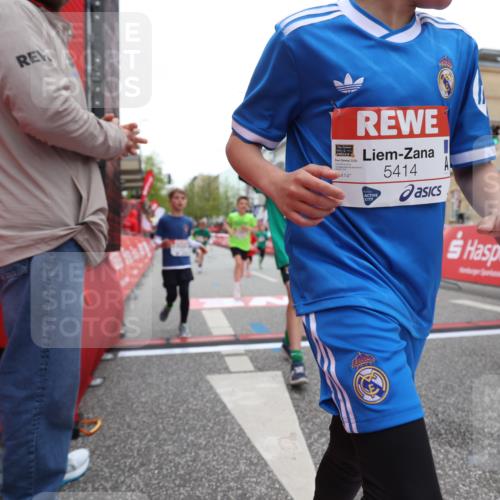 25.04.2026 - Das Zehntel Strokosch-Dieckow http://msf.ph/oto/9630154 25.04.2026 10:51:44 Ziel 5414, 5435, 6040, 6052, 6117, 6425, 6531, 6890, 6907, 6967, 7145, 7325, 7914, 7935, 8060, 8061 meine-sportfotos.de