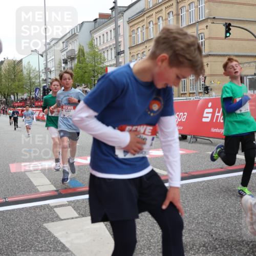 25.04.2026 - Das Zehntel Strokosch-Dieckow http://msf.ph/oto/9630224 25.04.2026 10:51:47 Ziel 5414, 5435, 6117, 6420, 6425, 6531, 6967, 7145, 7154, 7325, 7585, 7914, 7953, 8060 meine-sportfotos.de