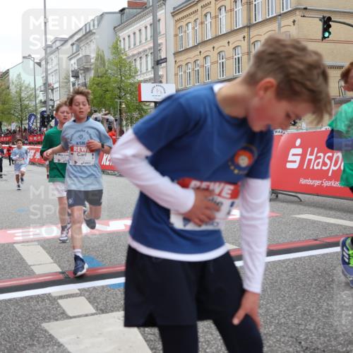 25.04.2026 - Das Zehntel Strokosch-Dieckow http://msf.ph/oto/9630234 25.04.2026 10:51:47 Ziel 5414, 5435, 6117, 6420, 6425, 6531, 6967, 7145, 7154, 7325, 7585, 7914, 7953, 8060 meine-sportfotos.de