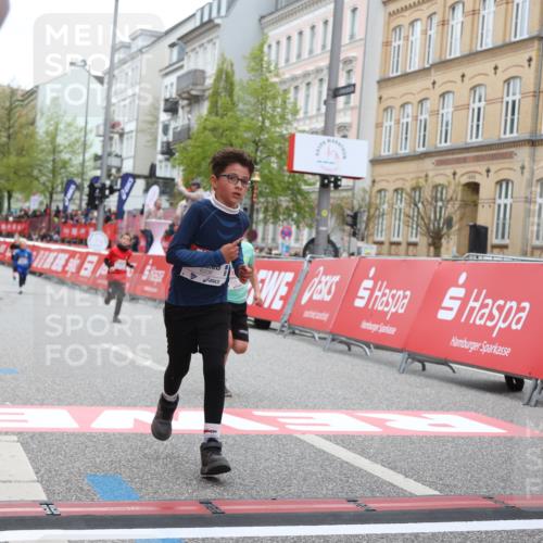 25.04.2026 - Das Zehntel Strokosch-Dieckow http://msf.ph/oto/9630288 25.04.2026 10:51:52 Ziel 6020, 6117, 6208, 6420, 6425, 6531, 7154, 7585, 7953 meine-sportfotos.de