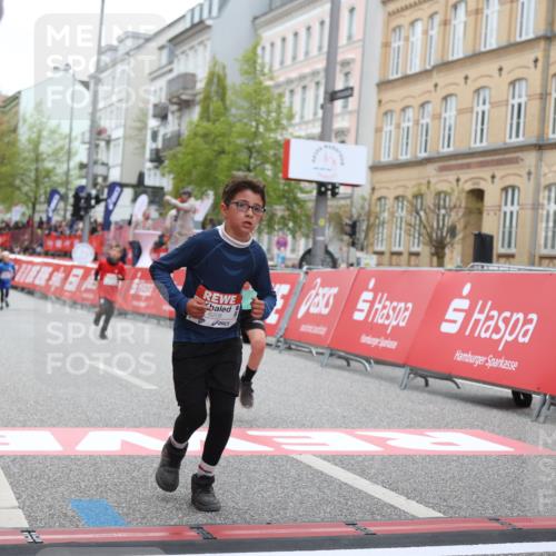 25.04.2026 - Das Zehntel Strokosch-Dieckow http://msf.ph/oto/9630299 25.04.2026 10:51:52 Ziel 6020, 6117, 6208, 6420, 6425, 6531, 7154, 7585, 7953 meine-sportfotos.de