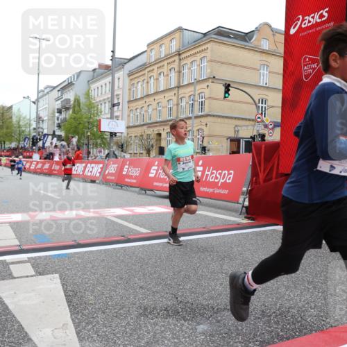 25.04.2026 - Das Zehntel Strokosch-Dieckow http://msf.ph/oto/9630322 25.04.2026 10:51:54 Ziel 5586, 6020, 6156, 6208, 6420, 7154, 7585, 7841, 7857 meine-sportfotos.de