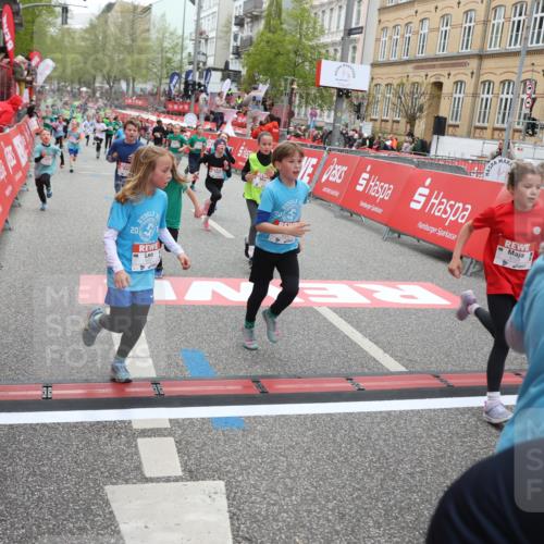 25.04.2026 - Das Zehntel Strokosch-Dieckow http://msf.ph/oto/9630446 25.04.2026 10:52:04 Ziel 5415, 5500, 5517, 5761, 6055, 6068, 6077, 6083, 6097, 6124, 6342, 6712, 6721, 6917, 6936, 6942, 6951, 7545, 7880, 7910, 7973, 8023, 8039 meine-sportfotos.de