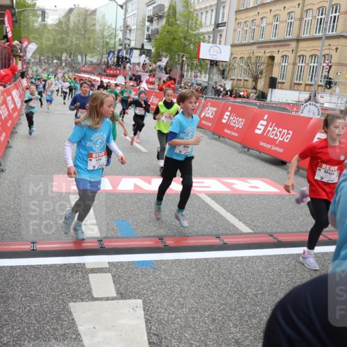 25.04.2026 - Das Zehntel Strokosch-Dieckow http://msf.ph/oto/9630451 25.04.2026 10:52:04 Ziel 5415, 5500, 5517, 5761, 6055, 6068, 6077, 6083, 6097, 6124, 6342, 6712, 6721, 6917, 6936, 6942, 6951, 7545, 7880, 7910, 7973, 8023, 8039 meine-sportfotos.de