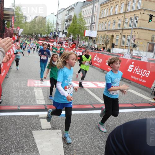 25.04.2026 - Das Zehntel Strokosch-Dieckow http://msf.ph/oto/9630486 25.04.2026 10:52:04 Ziel 5415, 5500, 5517, 5761, 6055, 6068, 6077, 6083, 6097, 6124, 6342, 6712, 6721, 6917, 6936, 6942, 6951, 7545, 7880, 7910, 7973, 8023, 8039 meine-sportfotos.de