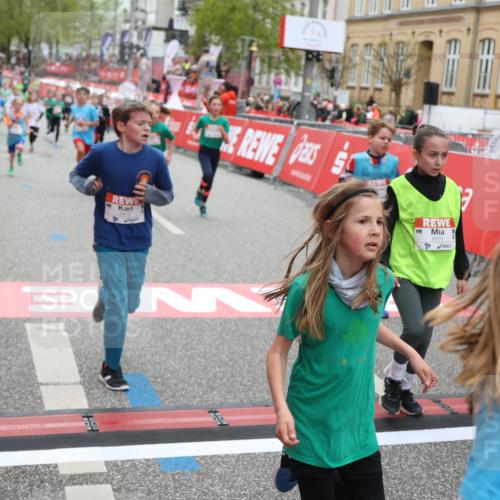 25.04.2026 - Das Zehntel Strokosch-Dieckow http://msf.ph/oto/9630507 25.04.2026 10:52:05 Ziel 5415, 5500, 5517, 5761, 6055, 6068, 6077, 6083, 6097, 6124, 6712, 6721, 6917, 6936, 6942, 6951, 6957, 7545, 7880, 7910, 7952, 7973, 8023, 8039 meine-sportfotos.de