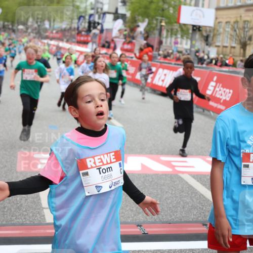 25.04.2026 - Das Zehntel Strokosch-Dieckow http://msf.ph/oto/9630706 25.04.2026 10:52:09 Ziel 5120, 5415, 5518, 5688, 5753, 5761, 6055, 6124, 6350, 6659, 6691, 6712, 6936, 6951, 6957, 7178, 7182, 7321, 7545, 7723, 7729, 7900, 7910, 7911, 7952, 7973, 8039 meine-sportfotos.de