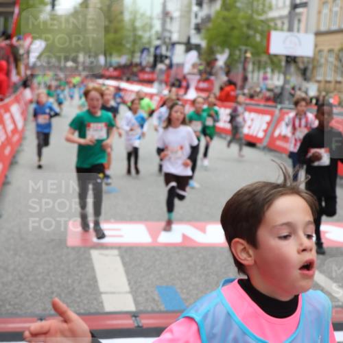 25.04.2026 - Das Zehntel Strokosch-Dieckow http://msf.ph/oto/9630714 25.04.2026 10:52:09 Ziel 5120, 5415, 5518, 5688, 5753, 5761, 6055, 6124, 6350, 6659, 6691, 6712, 6936, 6951, 6957, 7178, 7182, 7321, 7545, 7723, 7729, 7900, 7910, 7911, 7952, 7973, 8039 meine-sportfotos.de