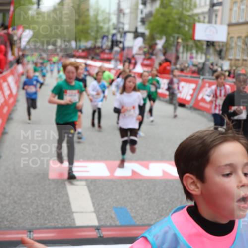 25.04.2026 - Das Zehntel Strokosch-Dieckow http://msf.ph/oto/9630717 25.04.2026 10:52:09 Ziel 5120, 5415, 5518, 5688, 5753, 5761, 6055, 6124, 6350, 6659, 6691, 6712, 6936, 6951, 6957, 7178, 7182, 7321, 7545, 7723, 7729, 7900, 7910, 7911, 7952, 7973, 8039 meine-sportfotos.de