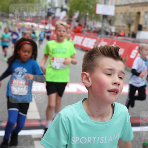 25.04.2026 - Das Zehntel Strokosch-Dieckow http://msf.ph/oto/9630857 25.04.2026 10:52:14 Ziel 5120, 5251, 5433, 5518, 5550, 5688, 5753, 5794, 5838, 6088, 6350, 6659, 6687, 6691, 6764, 6908, 7073, 7158, 7169, 7178, 7182, 7186, 7321, 7719, 7723, 7729, 7900, 7911, 7981 meine-sportfotos.de