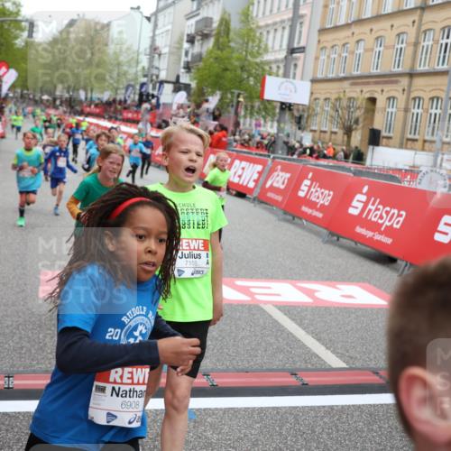 25.04.2026 - Das Zehntel Strokosch-Dieckow http://msf.ph/oto/9630868 25.04.2026 10:52:15 Ziel 5120, 5251, 5433, 5518, 5550, 5753, 5794, 5838, 6088, 6350, 6687, 6691, 6764, 6822, 6908, 7073, 7158, 7169, 7178, 7182, 7186, 7321, 7719, 7723, 7729, 7900, 7911, 7981 meine-sportfotos.de