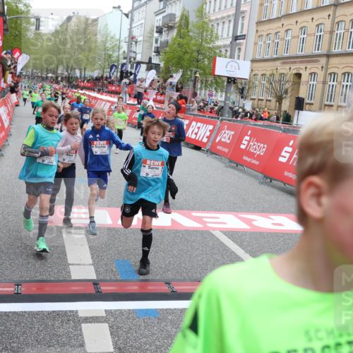 25.04.2026 - Das Zehntel Strokosch-Dieckow http://msf.ph/oto/9630897 25.04.2026 10:52:16 Ziel 5251, 5396, 5433, 5550, 5794, 5838, 6088, 6350, 6687, 6764, 6822, 6856, 6908, 7073, 7158, 7169, 7178, 7182, 7186, 7321, 7719, 7723, 7729, 7900, 7911, 7981 meine-sportfotos.de