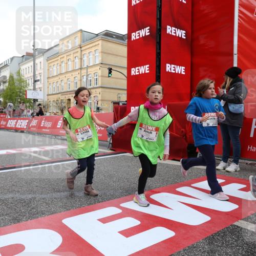 25.04.2026 - Das Zehntel Strokosch-Dieckow http://msf.ph/oto/9630975 25.04.2026 09:03:48 Ziel 1166, 1345, 1393, 1400, 2846, 2919, 2922, 3165, 3331, 3448 meine-sportfotos.de