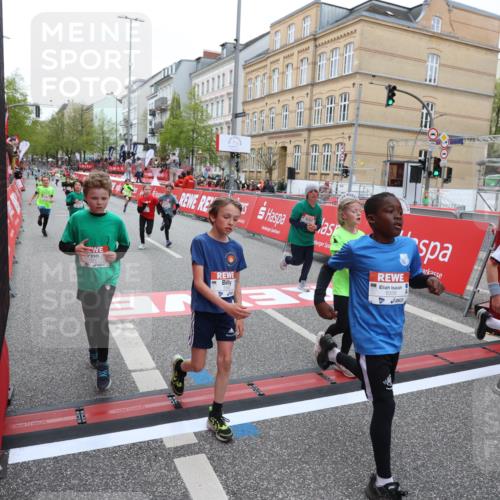 25.04.2026 - Das Zehntel Strokosch-Dieckow http://msf.ph/oto/9630994 25.04.2026 10:52:20 Ziel 5251, 5362, 5379, 5396, 5433, 5794, 5838, 6139, 6358, 6532, 6550, 6822, 6856, 6908, 7126, 7136, 7169, 7186, 7590, 7719, 7909, 7946, 7981 meine-sportfotos.de