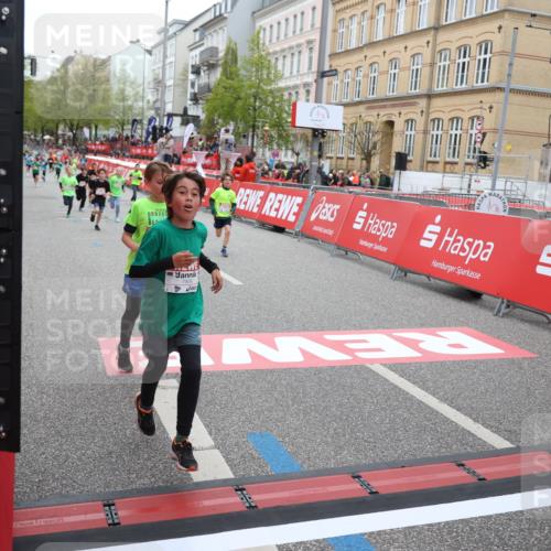 25.04.2026 - Das Zehntel Strokosch-Dieckow http://msf.ph/oto/9631034 25.04.2026 10:52:22 Ziel 5362, 5379, 5396, 5433, 5794, 5838, 6139, 6358, 6532, 6550, 6822, 6856, 7126, 7136, 7169, 7186, 7246, 7590, 7909, 7946 meine-sportfotos.de