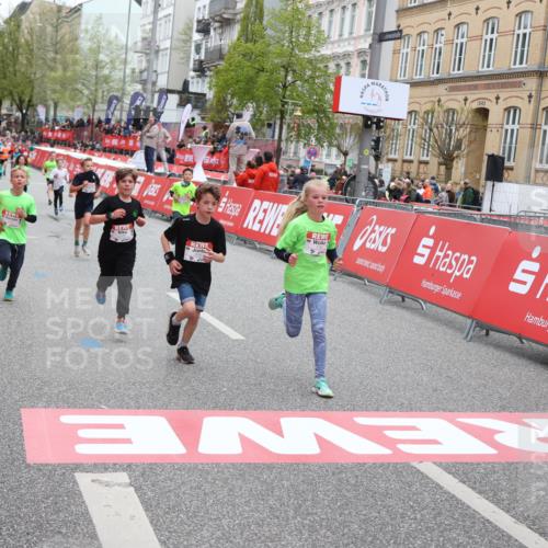 25.04.2026 - Das Zehntel Strokosch-Dieckow http://msf.ph/oto/9631102 25.04.2026 10:52:25 Ziel 5362, 5379, 5492, 6139, 6358, 6532, 6550, 6988, 7100, 7126, 7136, 7150, 7246, 7590, 7909, 7946 meine-sportfotos.de