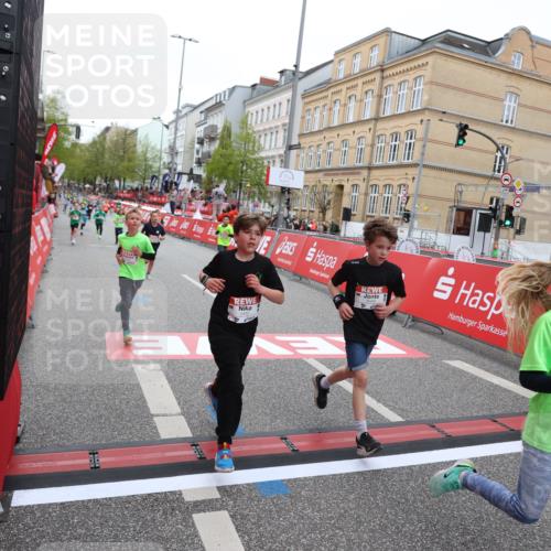 25.04.2026 - Das Zehntel Strokosch-Dieckow http://msf.ph/oto/9631155 25.04.2026 10:52:26 Ziel 5492, 5575, 6139, 6358, 6550, 6988, 7100, 7126, 7136, 7150, 7246, 7254, 7590, 7909, 7946 meine-sportfotos.de
