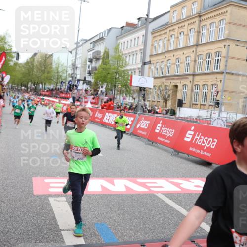 25.04.2026 - Das Zehntel Strokosch-Dieckow http://msf.ph/oto/9631166 25.04.2026 10:52:27 Ziel 5089, 5492, 5575, 6139, 6988, 7100, 7126, 7150, 7246, 7254, 7590, 7909 meine-sportfotos.de