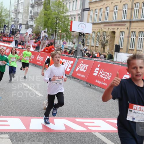 25.04.2026 - Das Zehntel Strokosch-Dieckow http://msf.ph/oto/9631184 25.04.2026 10:52:29 Ziel 5089, 5492, 5526, 5551, 5575, 6988, 7100, 7103, 7150, 7246, 7254, 7388 meine-sportfotos.de