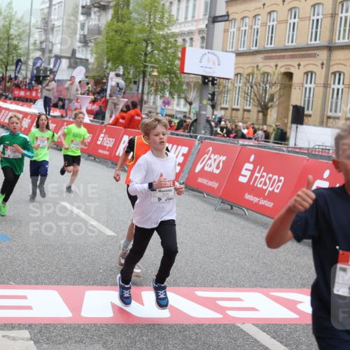 25.04.2026 - Das Zehntel Strokosch-Dieckow http://msf.ph/oto/9631186 25.04.2026 10:52:29 Ziel 5089, 5492, 5526, 5551, 5575, 6988, 7100, 7103, 7150, 7246, 7254, 7388 meine-sportfotos.de