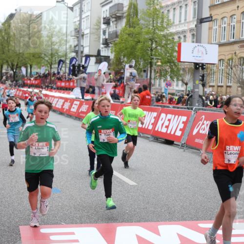 25.04.2026 - Das Zehntel Strokosch-Dieckow http://msf.ph/oto/9631195 25.04.2026 10:52:29 Ziel 5089, 5492, 5526, 5551, 5575, 6988, 7100, 7103, 7150, 7246, 7254, 7388 meine-sportfotos.de