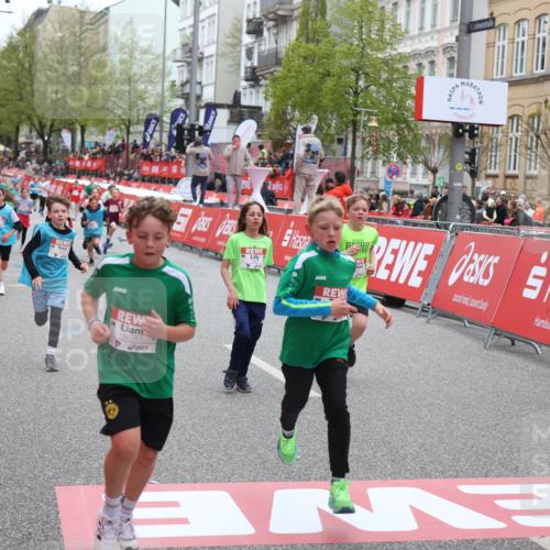 25.04.2026 - Das Zehntel Strokosch-Dieckow http://msf.ph/oto/9631204 25.04.2026 10:52:30 Ziel 5089, 5492, 5526, 5551, 5575, 5823, 6988, 7100, 7103, 7150, 7246, 7254, 7388 meine-sportfotos.de