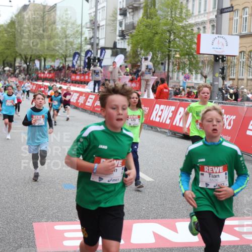 25.04.2026 - Das Zehntel Strokosch-Dieckow http://msf.ph/oto/9631209 25.04.2026 10:52:30 Ziel 5089, 5492, 5526, 5551, 5575, 5823, 6988, 7100, 7103, 7150, 7246, 7254, 7388 meine-sportfotos.de