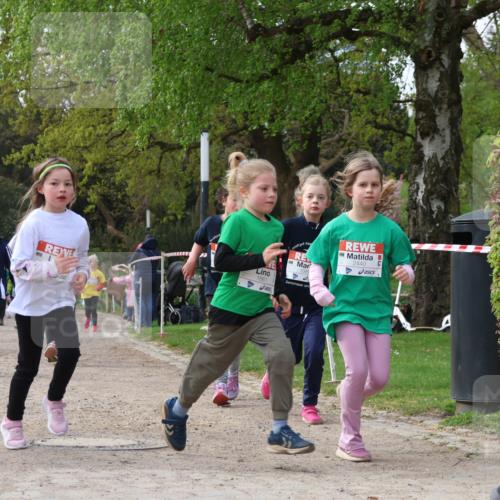25.04.2026 - Das Zehntel Zöllner http://msf.ph/oto/9657010 25.04.2026 07:47:35 Laufen 2440, 1661, 1457 meine-sportfotos.de