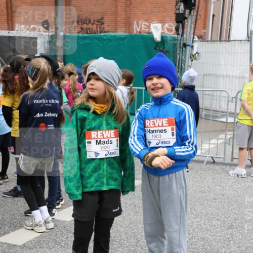 25.04.2026 - Das Zehntel Strokosch-Dieckow http://msf.ph/oto/9667360 25.04.2026 08:25:21 Allgemein zum Event 3, 2008, 12, 1620, 1603 meine-sportfotos.de
