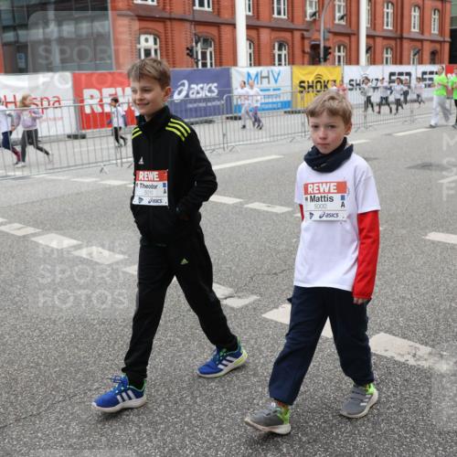 25.04.2026 - Das Zehntel Strokosch-Dieckow http://msf.ph/oto/9669213 25.04.2026 10:10:36 Allgemein zum Event 9, 5010, 5000 meine-sportfotos.de