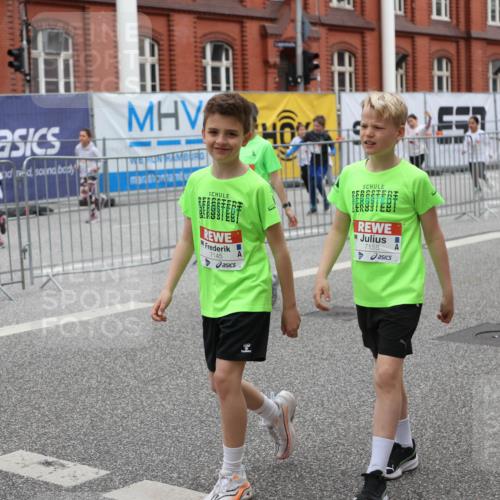 25.04.2026 - Das Zehntel Strokosch-Dieckow http://msf.ph/oto/9669225 25.04.2026 10:10:43 Allgemein zum Event 7145, 7158 meine-sportfotos.de