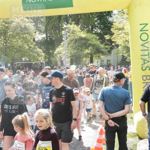 09.05.2026 - Störlauf H.Heesch http://msf.ph/oto/9669487 09.05.2026 13:03:50 Ziel 2107, 6213, 6044 meine-sportfotos.de