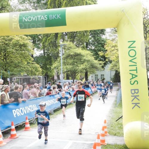 09.05.2026 - Störlauf H.Heesch http://msf.ph/oto/9669926 09.05.2026 13:43:36 Ziel 528, 530, 529 meine-sportfotos.de