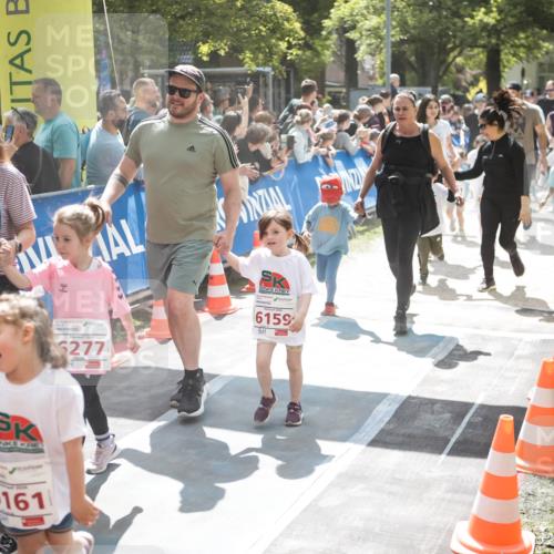 09.05.2026 - Störlauf H.Heesch http://msf.ph/oto/9670201 09.05.2026 13:02:55 Ziel 6161, 3, 1, 2026, 6277, 6159, 68 meine-sportfotos.de