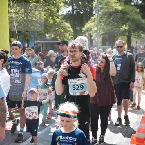 09.05.2026 - Störlauf H.Heesch http://msf.ph/oto/9670386 09.05.2026 13:04:36 Ziel 6271, 6103, 2026, 529, 017, 181 meine-sportfotos.de