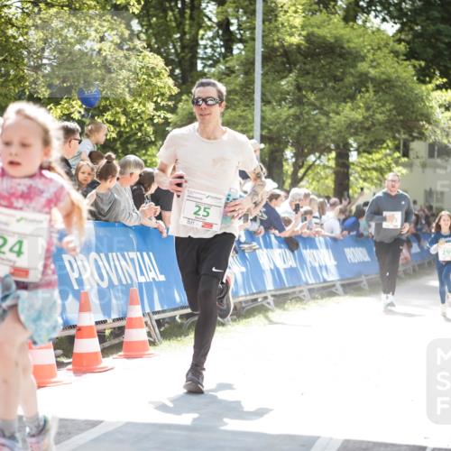 09.05.2026 - Störlauf H.Heesch http://msf.ph/oto/9670662 09.05.2026 13:27:35 Ziel 24, 25, 299 meine-sportfotos.de