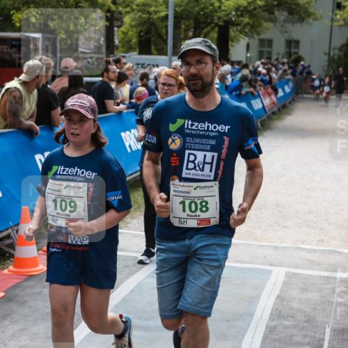 09.05.2026 - Störlauf H.Heesch http://msf.ph/oto/9671056 09.05.2026 13:33:45 Ziel 2026, 109, 2026, 108 meine-sportfotos.de