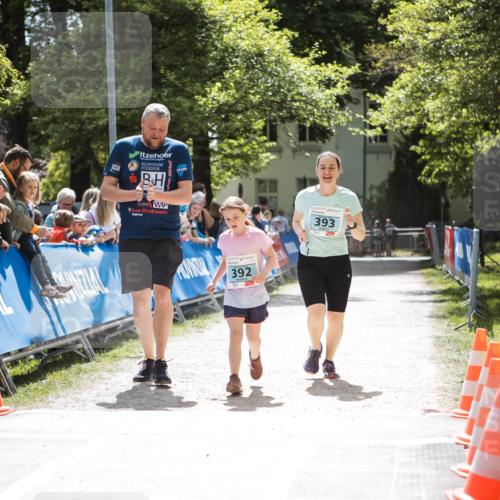 09.05.2026 - Störlauf H.Heesch http://msf.ph/oto/9671461 09.05.2026 13:47:51 Ziel 392, 393 meine-sportfotos.de