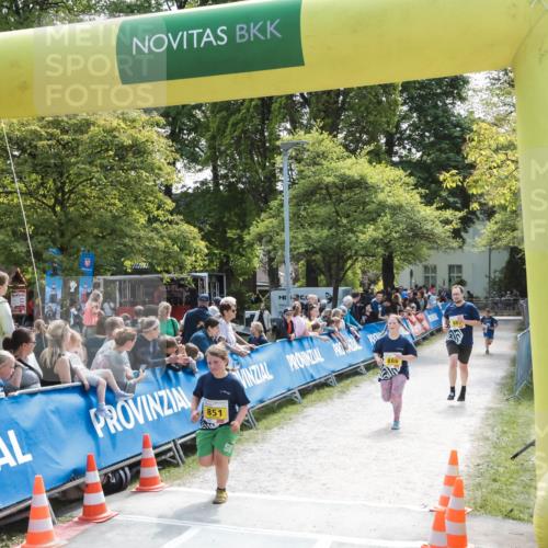 09.05.2026 - Störlauf H.Heesch http://msf.ph/oto/9672303 09.05.2026 14:16:35 Ziel 851, 888, 86 meine-sportfotos.de
