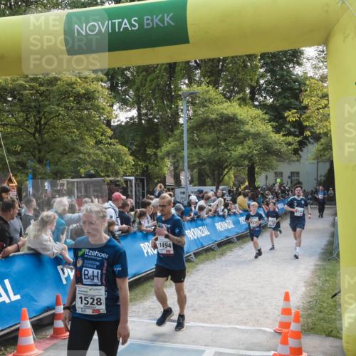 09.05.2026 - Störlauf H.Heesch http://msf.ph/oto/9672394 09.05.2026 14:42:42 Ziel 1528, 1494, 132, 1169, 724, 92 meine-sportfotos.de