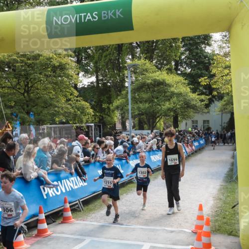 09.05.2026 - Störlauf H.Heesch http://msf.ph/oto/9672409 09.05.2026 14:43:50 Ziel 1302, 1699, 306, 1315, 50 meine-sportfotos.de